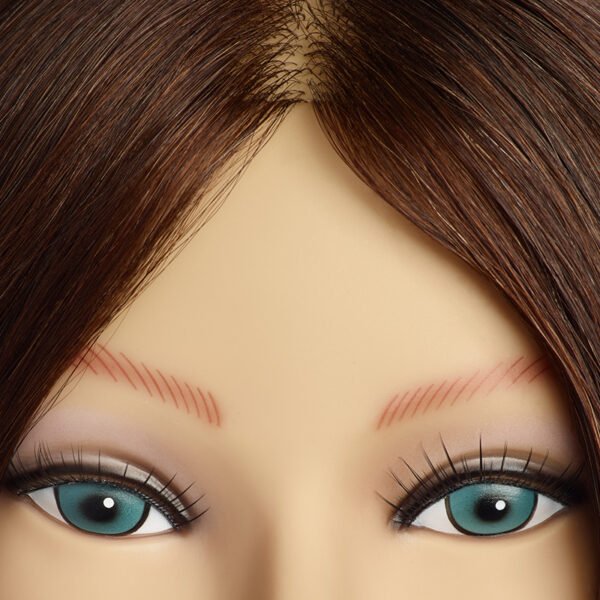 L’IMAGE Corinna 1401W crown parting stitched hairline close up